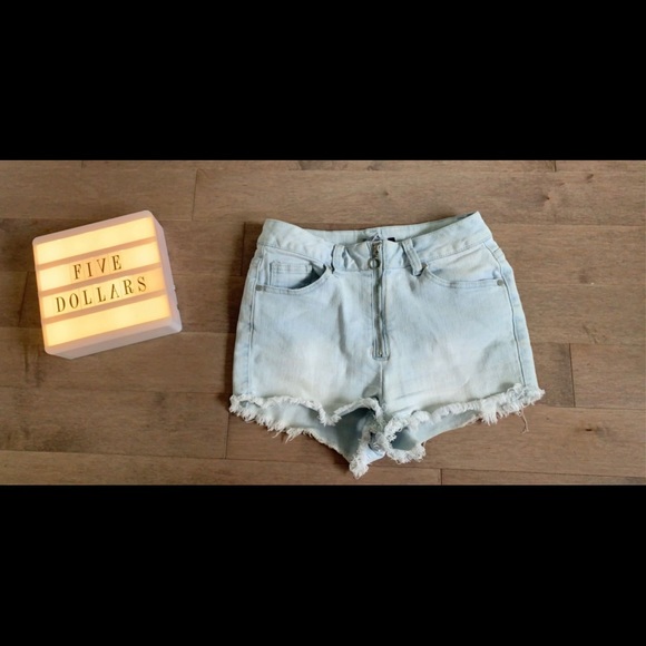 Denim Short - Picture 1 of 2